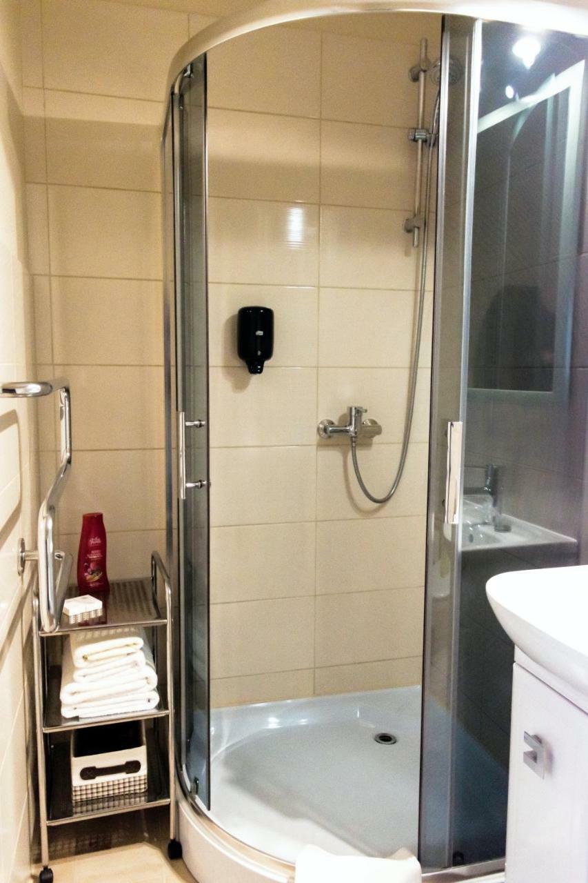 Karle Hotel Vitrupe Εξωτερικό φωτογραφία